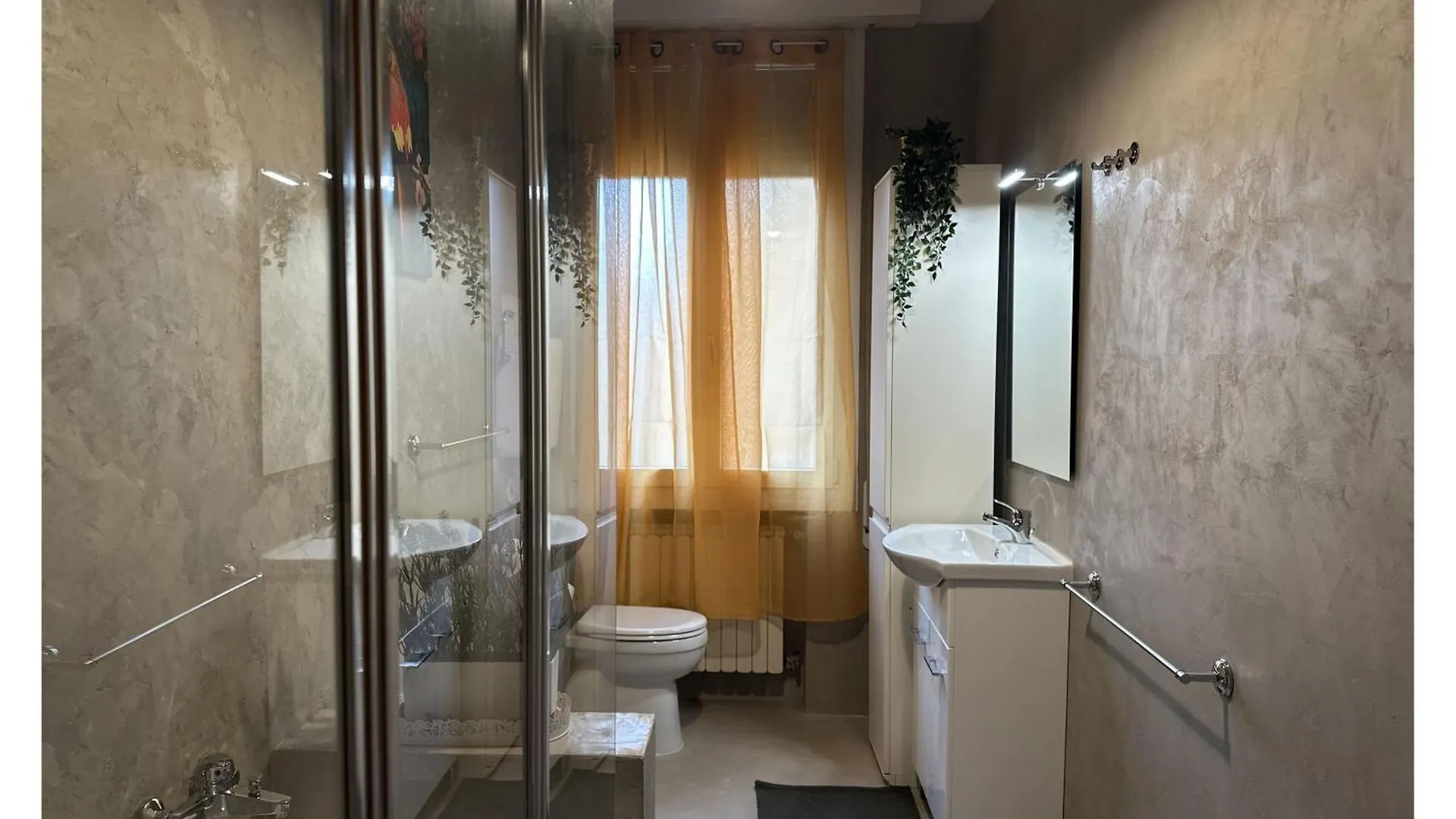 Bologna Central Station Apartment إيطاليا